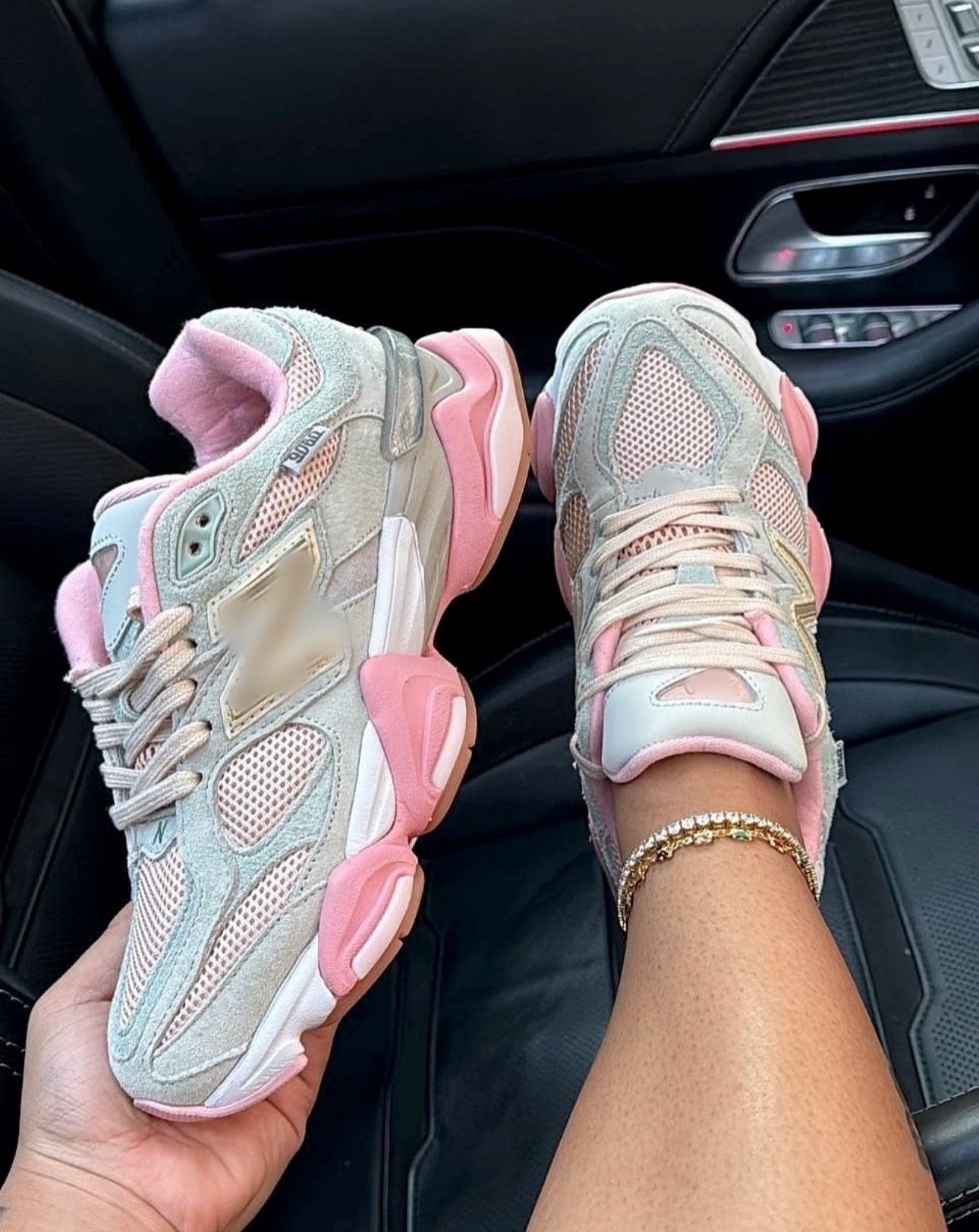 New Balance pink grey