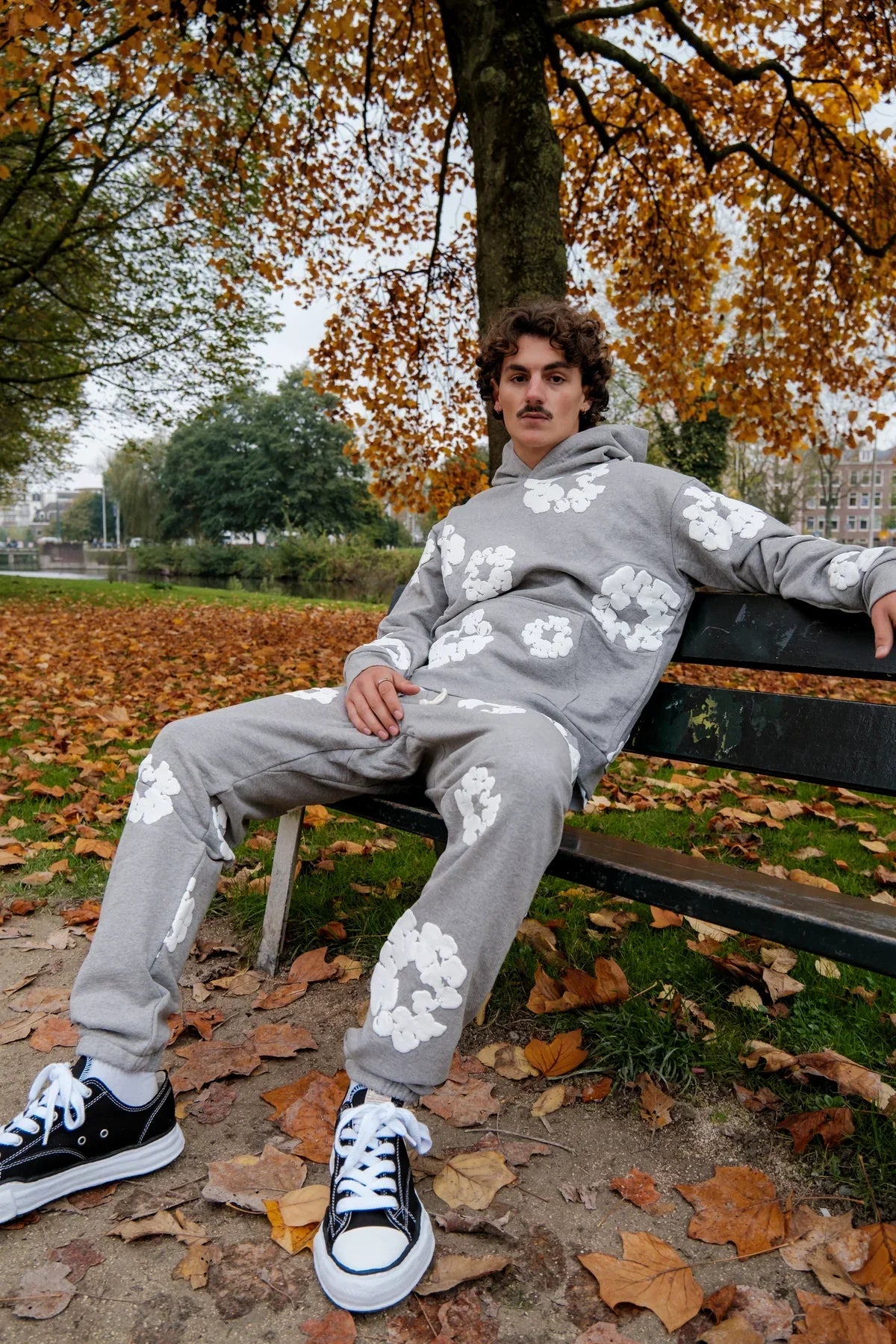 DENIM TEARS THE COTTON WREATH SWEATPANTS GRAY