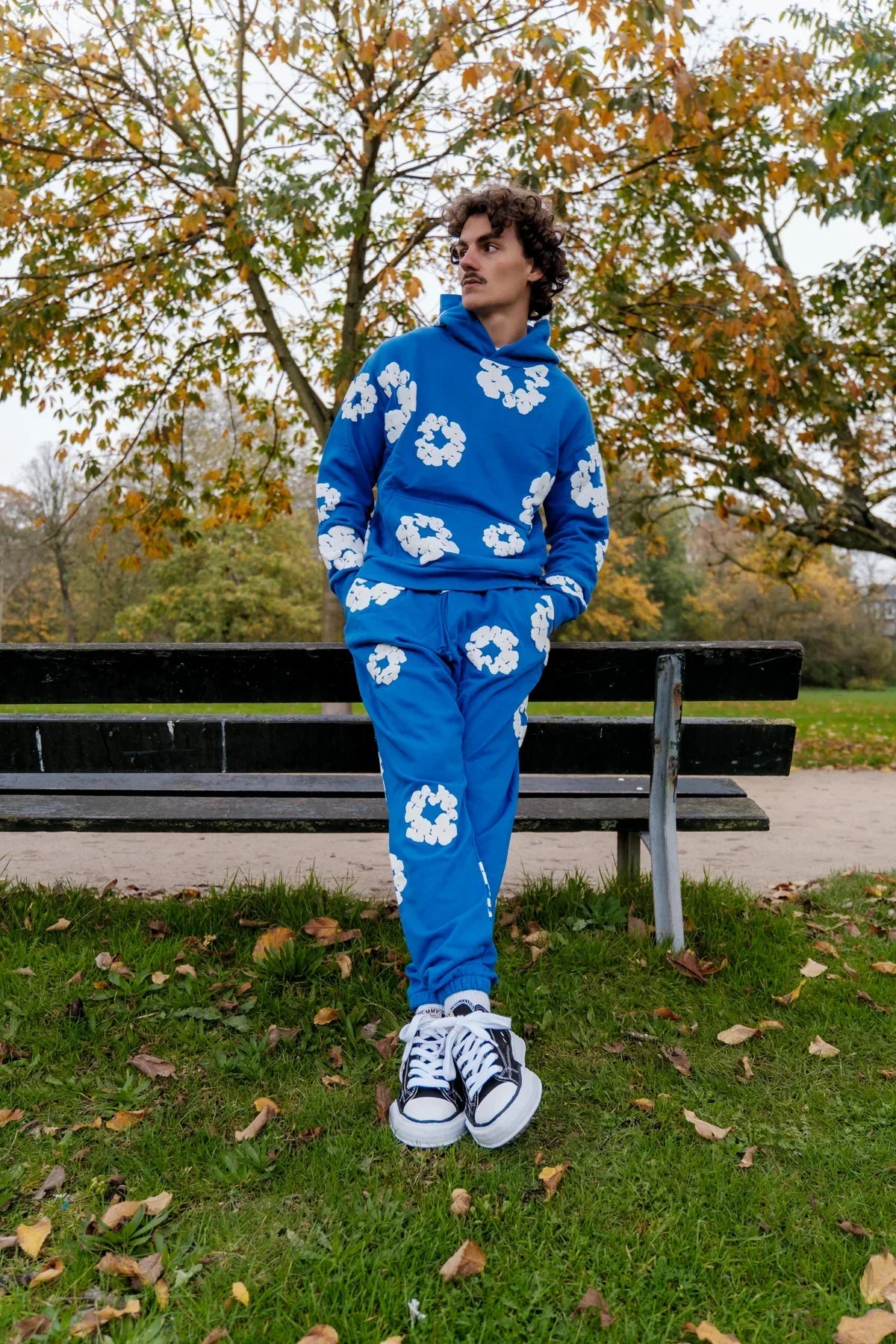 DENIM TEARS THE COTTON WREATH SWEATPANTS ROYAL BLUE