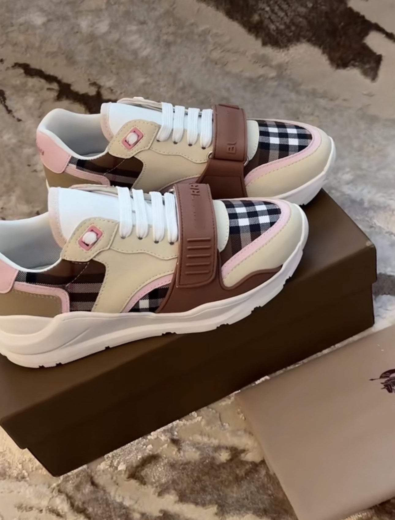 Selected Variant Image